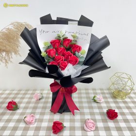 Rosanne Bouquet | Artificial