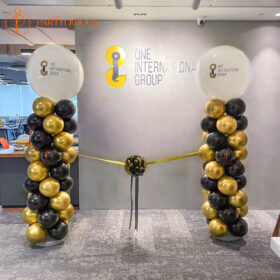 Balloon Pillar with Ribbon Cutting