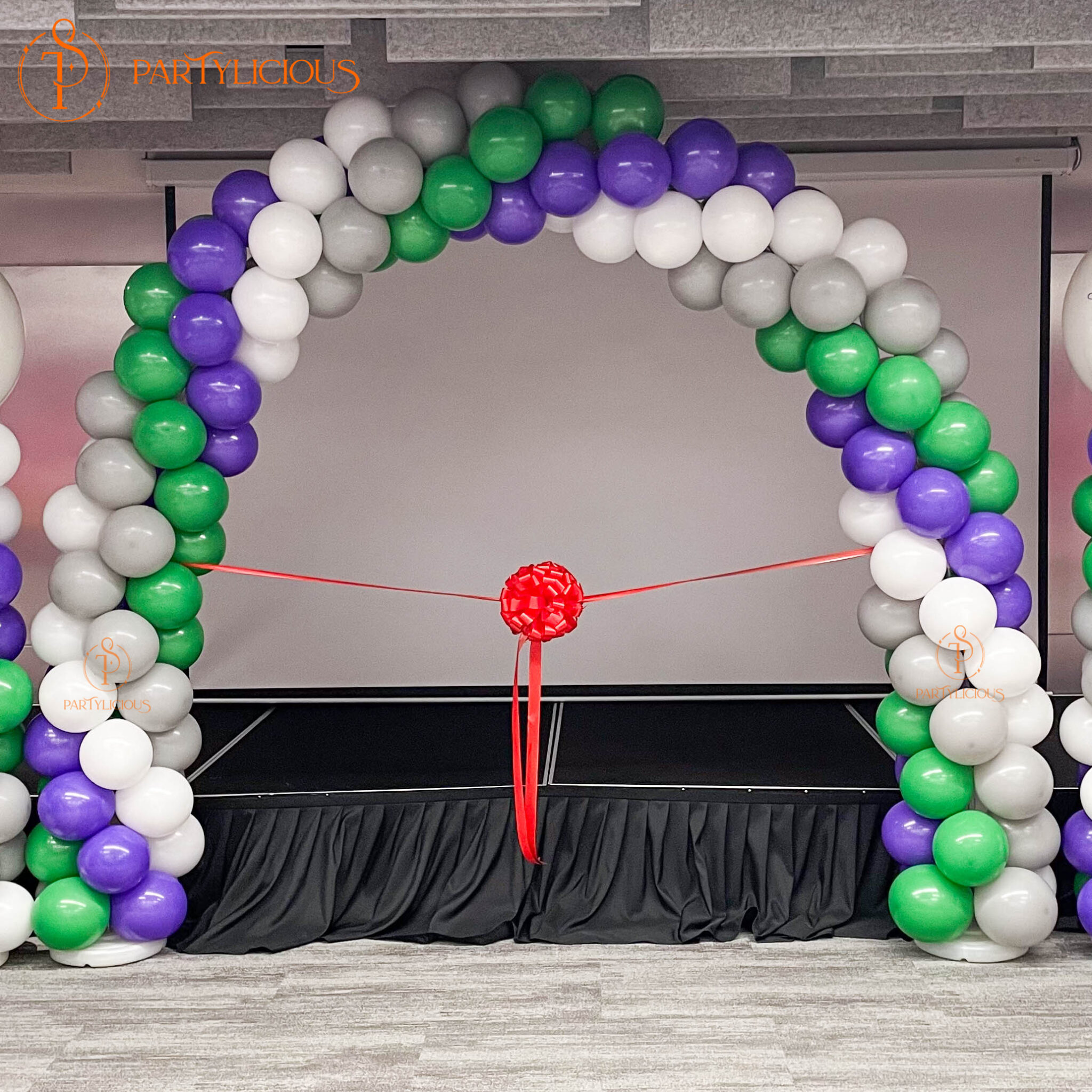 Balloon Arch with Ribbon Cutting