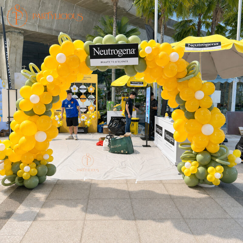 Customized Balloon Arch