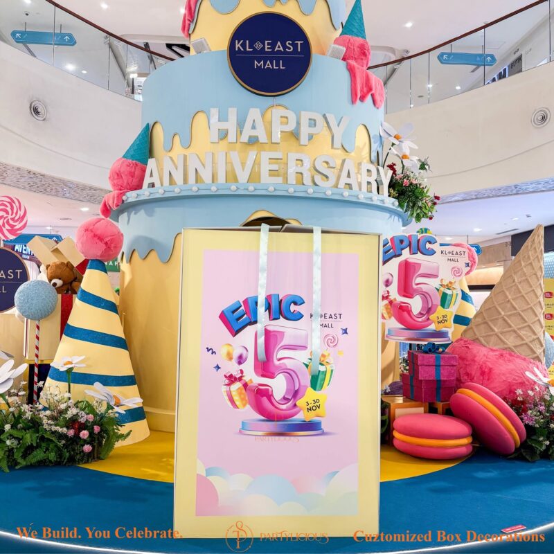 KL East Mall Launching Balloon Box