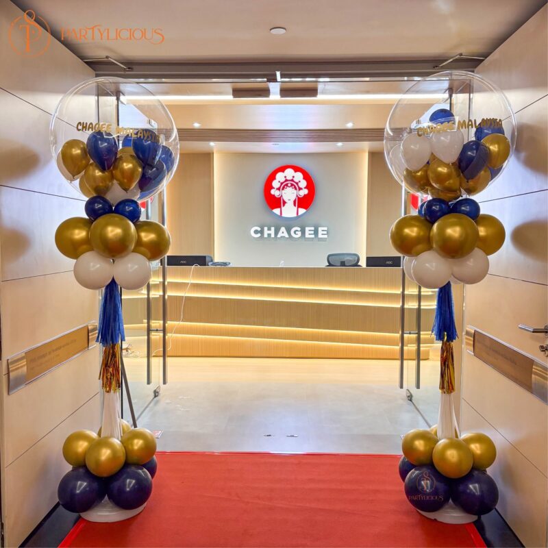 Chagee Balloon Pillar
