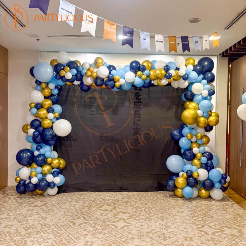 Customised Balloon Arch